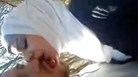 彼女のディルドで彼女のお尻を吹く。 女性 ...