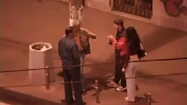 ランニングと同時に悲鳴のカップル 女性  ...