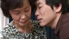 巨乳ショートビキニ 婦人 科 検診 av
