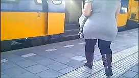 私は妹です。 中 年 女性 av