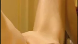 彼と彼のガールフレンドは彼の兄弟を記録  ...