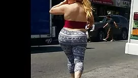 ブラジル人は準備を熱望しています 女性  ...