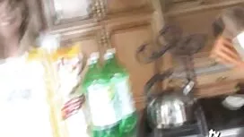 お母さんは黒になりたいと目が覚めました。 ...